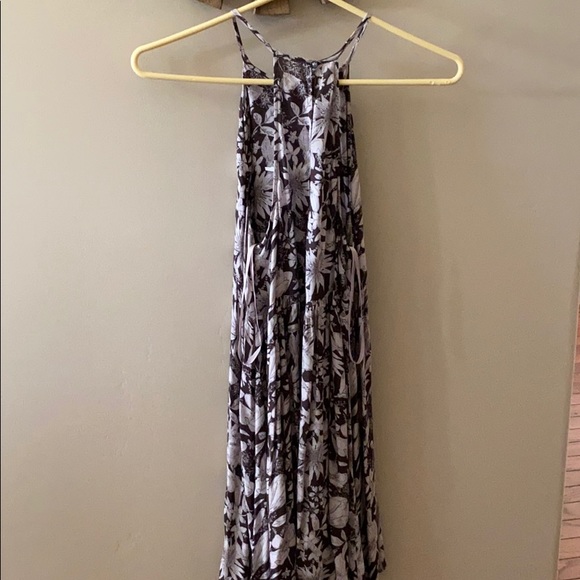 Urban Outfitters Halter Floral Dress - Picture 2 of 4